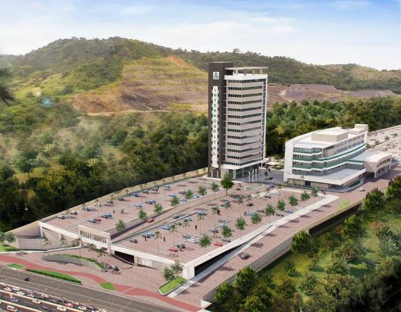 Inauguran hospital privado en Guayaquil impulsada por 300 médicos