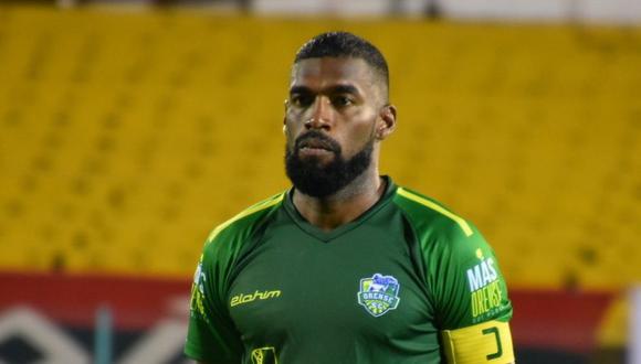 Gabriel Achilier fue operado del rostro