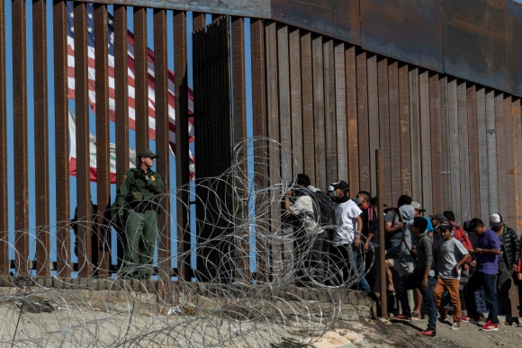 EEUU comienza a devolver a México a migrantes que piden asilo