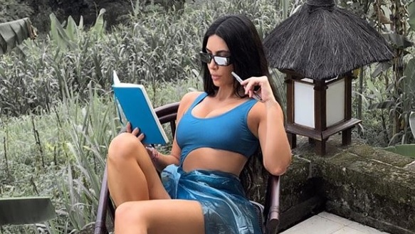 Kim Kardashian se vistió con este extraño pantalón