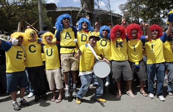 También se aplica la restricción de banderas y bombos para el partido Ecuador-Uruguay