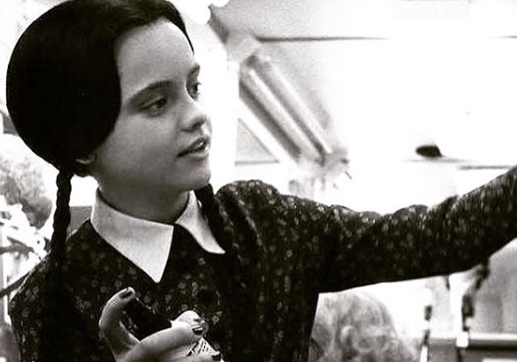 ¿Cómo se ve hoy Merlina de “Los Locos Addams”?