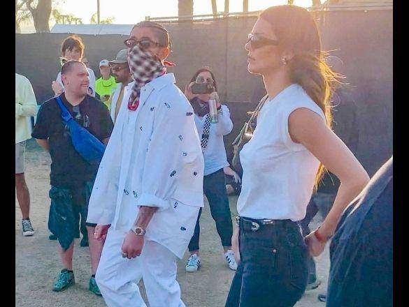 Bad Bunny y Kendall Jenner en Coachella 2023.