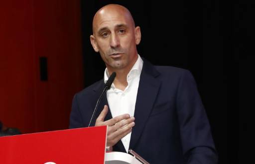 El expresidente de la federación española de fútbol, Luis Rubiales, en rueda de prensa