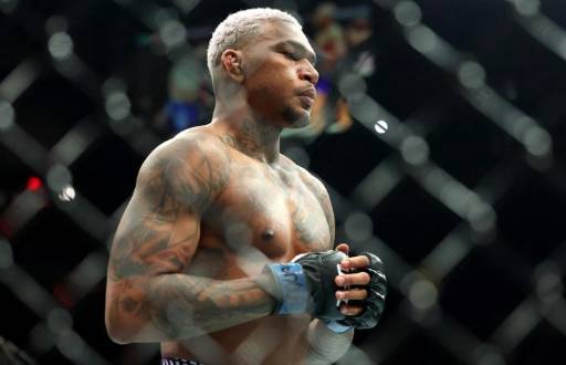 Michael Morales, durante la pelea ante Sean Brady en la UFC