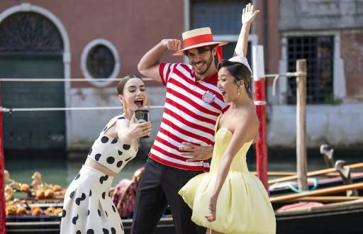 Netflix reveló 20 imágenes detrás de cámaras que adelantaron el tono más maduro y emocional del nuevo ciclo.