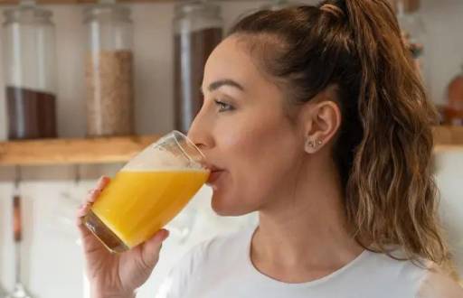 Muchas personas suelen beberlo como parte del desayuno.