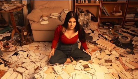 Cantautora ecuatoriana, Melissa Clavijo, estrena videoclip