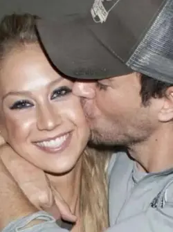 Enrique Iglesias y Ana Kournikova en 2023.