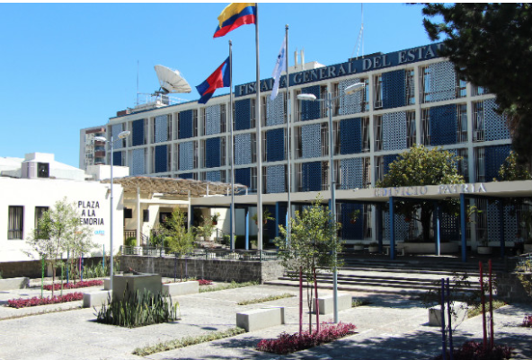 Fiscalía pide otra orden de prisión para Carlos Pareja Yannuzzelli