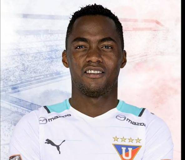 LDUQ anuncia el fichaje de Renato Ibarra