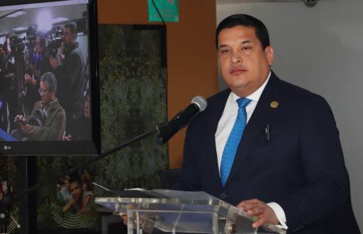 Imagen de archivo de Alembert Vera.