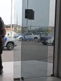 Imagen de un hombre detenido por el intento de femicidio de su expareja, en el norte de Guayaquil.