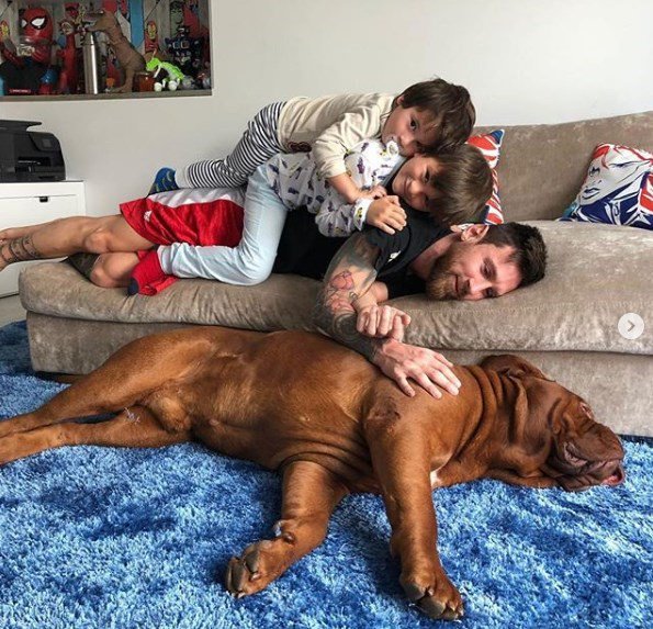 Messi comparte una tierna foto con sus hijos