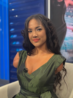 Victoria Salcedo, modelo profesional | 03-12-2025