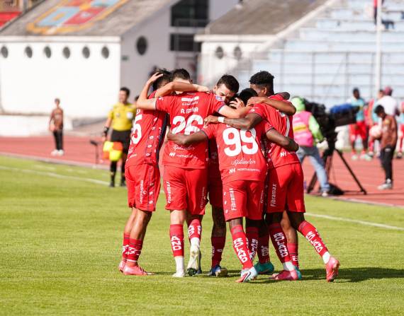 Jugadores de El Nacional en la LigaPro 2025.