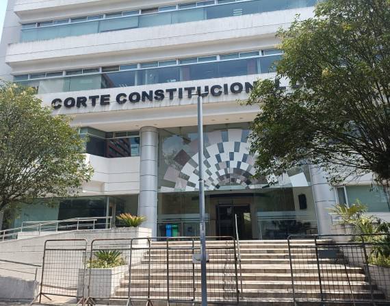 Fachada de la Corte Constitucional en el norte de Quito.