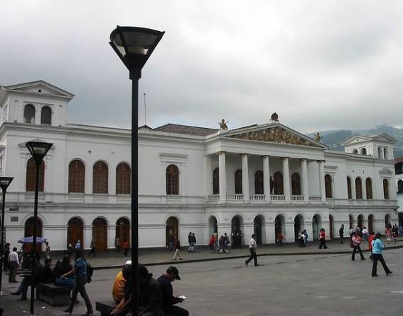 Un proyecto que pretende mostrar la importancia del teatro Sucre, ícono del ámbito cultural del país.