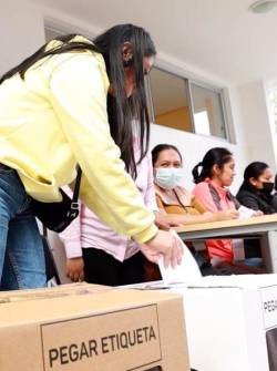Los ecuatorianos acudirán a las urnas el próximo 5 de febrero.