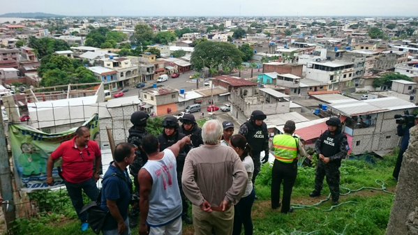 Ocho detenidos deja operativo antidrogas en cerro Las Cabras de Durán