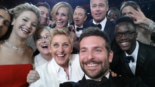 Bradley Cooper y Ellen DeGeneres contaron cómo se tomó la selfie más famosa de Hollywood