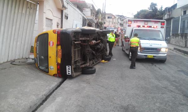 Nueve menores resultan heridos en el accidente de un expreso escolar