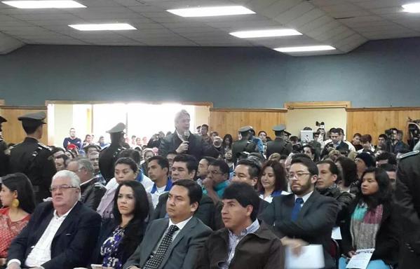 Discrepancias entre oposición y oficialistas durante jornada de enmiendas constitucionales