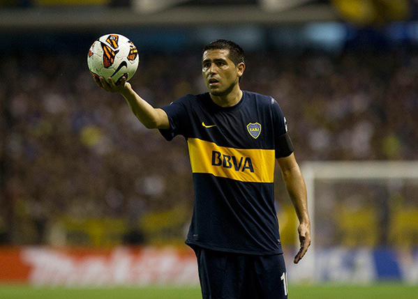 Riquelme podría jugar en Aucas