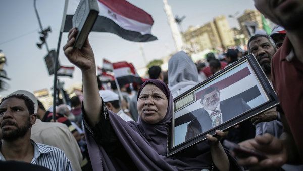 Hermanos Musulmanes acusan a EEUU de ser cómplice del golpe militar de Egipto