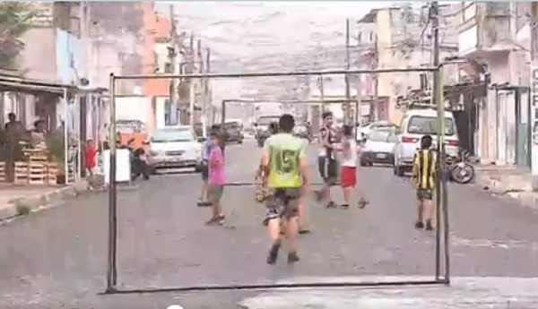 En el suburbio de Guayaquil se registran aglomeraciones en la vía pública