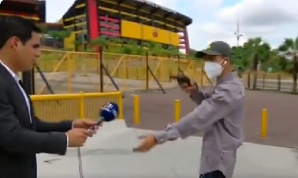 Periodista es asaltado afuera del estadio de Barcelona Sporting Club