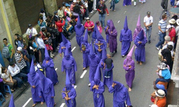 Procesión de Jesús del Gran Poder consolida la fé católica en Quito