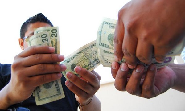 Conozca dos historias de personas que tuvieron que recurrir al &#039;chulco&#039;