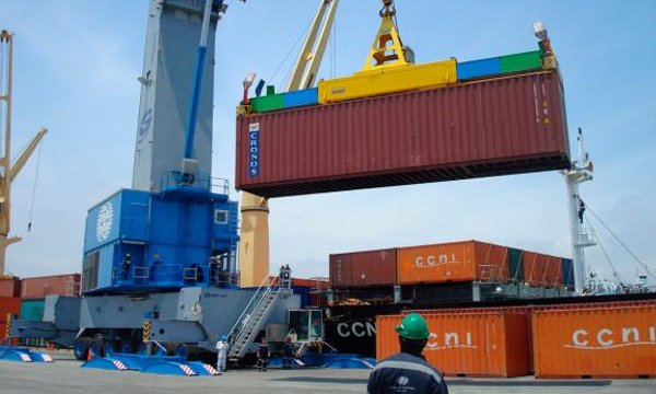 Aduana del Ecuador cambió el instructivo para el envío de contenedores