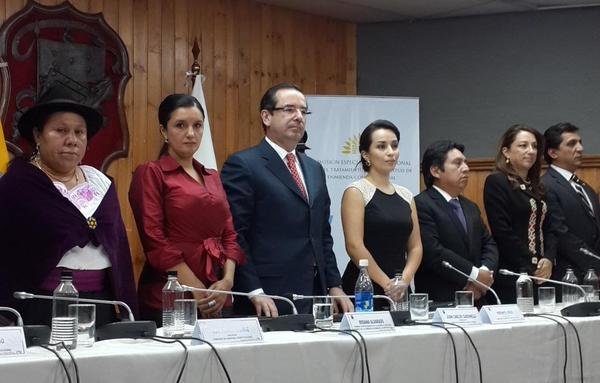 Discrepancias entre oposición y oficialistas durante jornada de enmiendas constitucionales