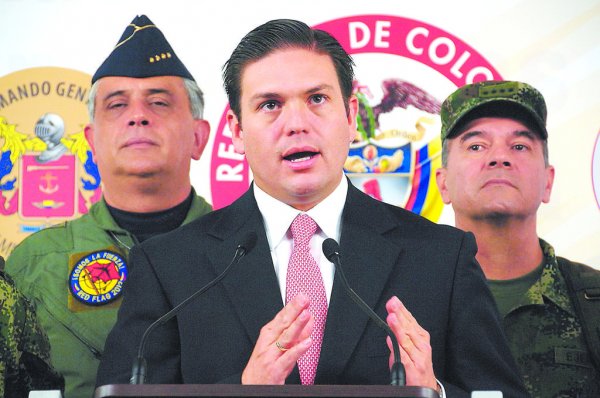 Colombia evitó una &quot;situación crítica&quot; con aviones rusos