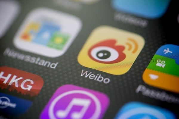 Suben las acciones de la red social china Weibo