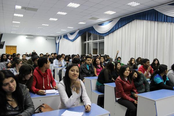 500 estudiantes ecuatorianos viven en Ucrania