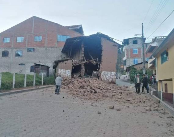 Daños en infraestructuras en el sur de Ecuador por gran sismo de Perú