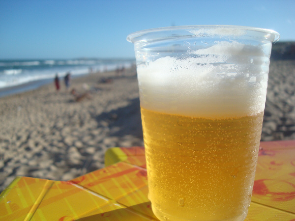 Autorizan a nivel nacional la venta de alcohol para este fin de semana