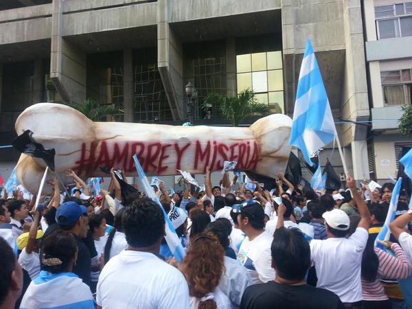 Así se desarrolló la multitudinaria marcha en Guayaquil