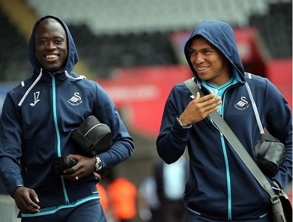 Montero demuestra su felicidad por la renovación de contrato