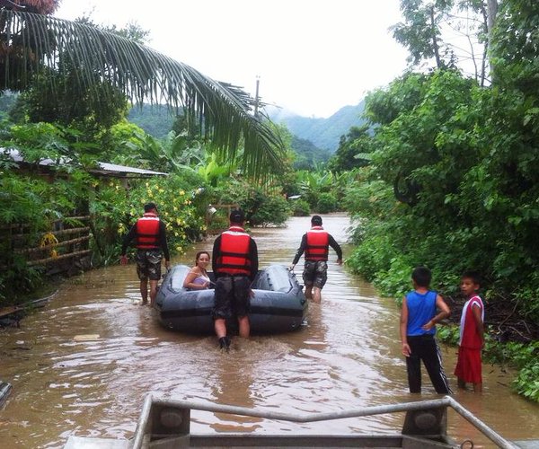 Fuerte temporal inunda varios sectores de Manabí y deja familias evacuadas