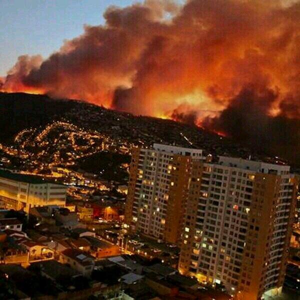 Presidenta chilena declara estado de excepción en Valparaíso por incendio