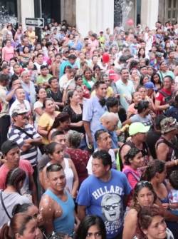 Guayaquil celebra el carnaval con una mega fiesta. Foto: captura de video