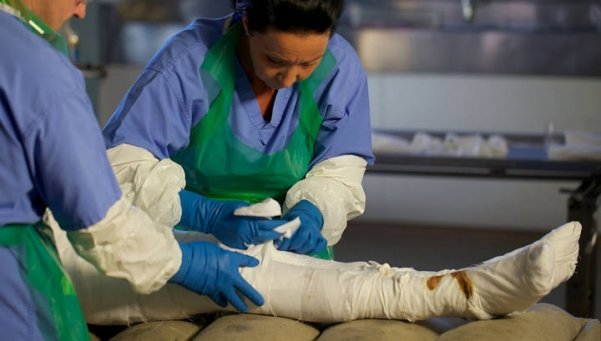 Una alemana vive cinco años junto al cuerpo momificado de su madre