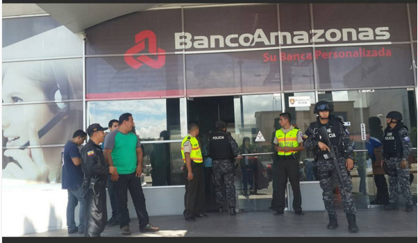 Asaltan agencia del Banco Amazonas en Guayaquil