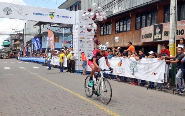 George Tibaquira gana segunda etapa de Vuelta al Ecuador