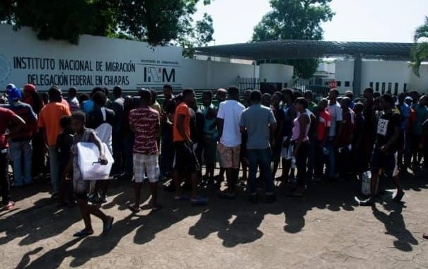 Migrantes se amotinan en sur de México