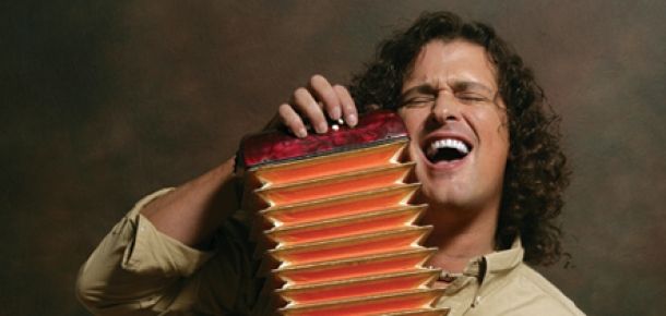 Carlos Vives lidera nominaciones a los Grammy Latino